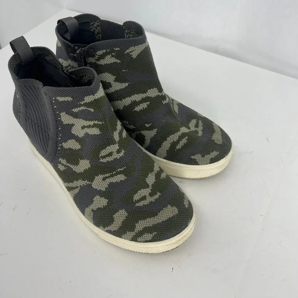 Torrid Shoes Sneakers Wedge High Tops Canvas‎ Sock Pull On Camouflage Green Gray